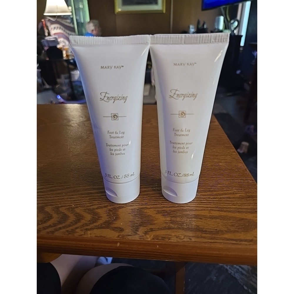 MARY KAY ~ ENERGIZING Foot & Leg Treatment ~ 3 FL OZ ~ Lot Of 2